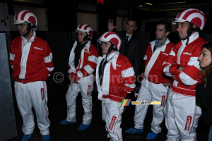 Les coureurs découvrent un autre monde : celui de l'hippodrome de Vincennes (531x)