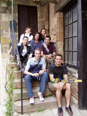Isabelle, Virginie, Nabil, Marie, Bernard, Thomas & Cédric in Cordes-sur-Ciel (308x)