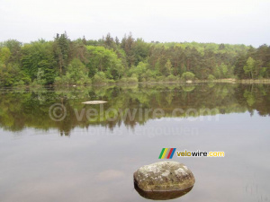 [Sidobre] A lake (214x)