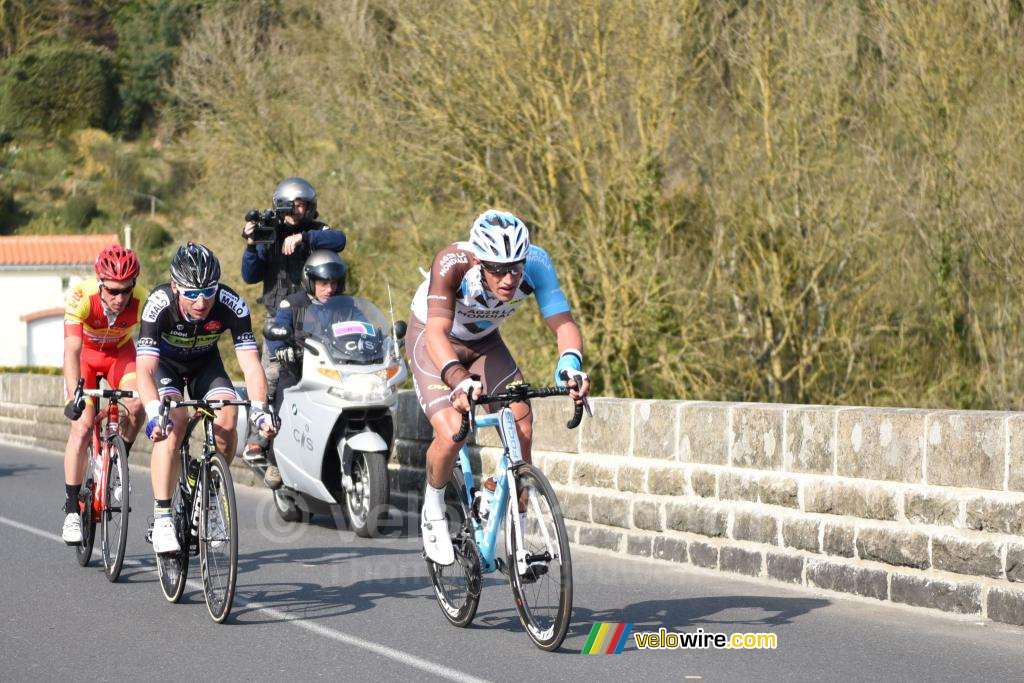 Damien Gaudin, Pierrick Fédrigo & Grégory Habeaux chasing