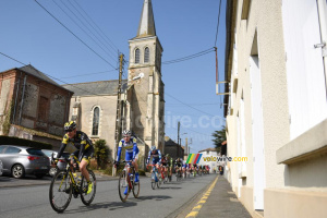 Le peloton à Toutlemonde (2) (701x)