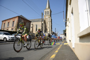 The peloton in Toutlemonde (3) (774x)