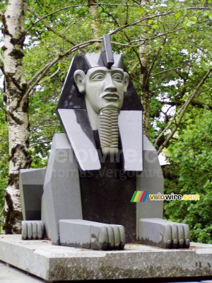 [Sidobre] A pharaon made of granite (240x)