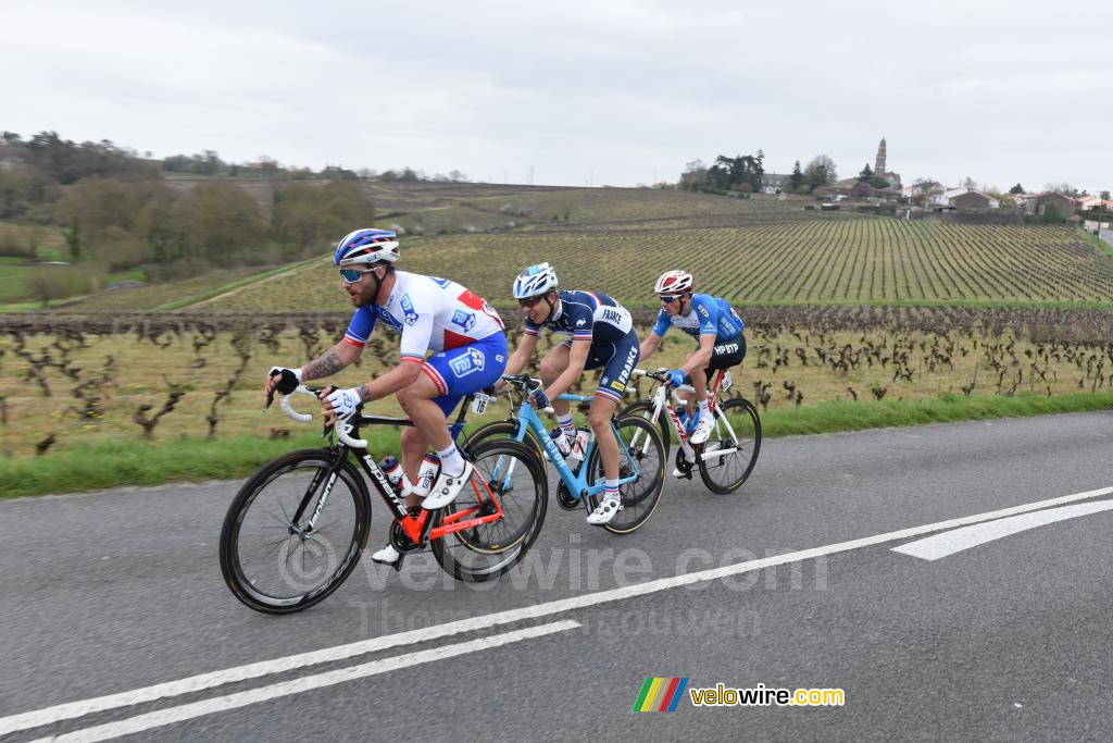 De kopgroep met Marc Fournier (FDJ), Benoît Cosnefroy (France) en Kévin Le Cunff (HP BTP-Auber 93)