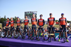 The Bahrain-Merida team (783x)