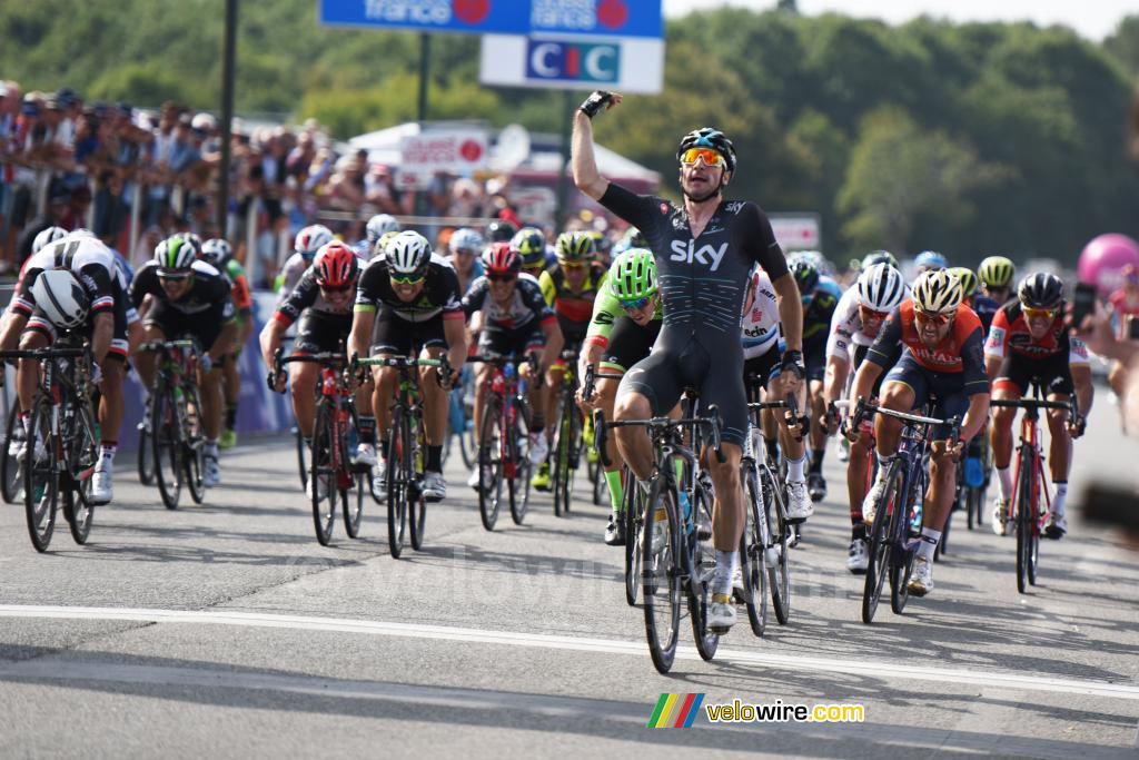 Elia Viviani (Team Sky) remporte la Bretagne Classic 2017 (2)