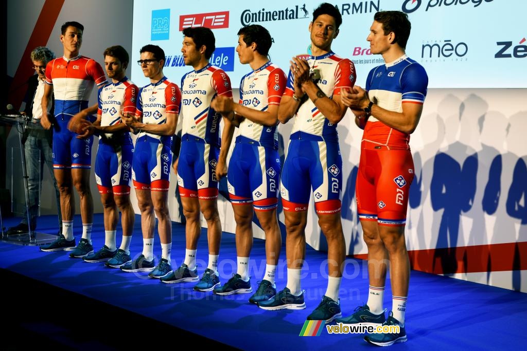 The riders present the Groupama-FDJ team kit (3)