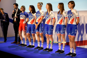 The girls of the FDJ-Nouvelle Aquitaine-Futuroscope team (707x)