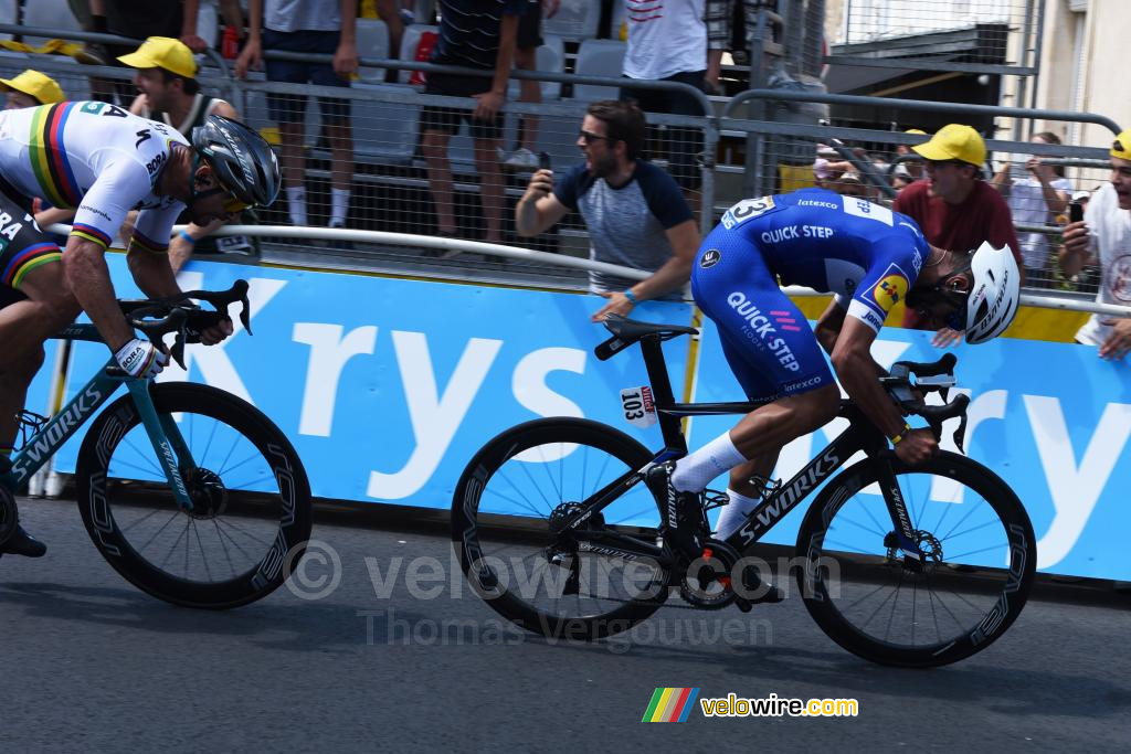 Fernando Gaviria (Quick-Step) wint de etappe in Fontenay-le-Comte (é°