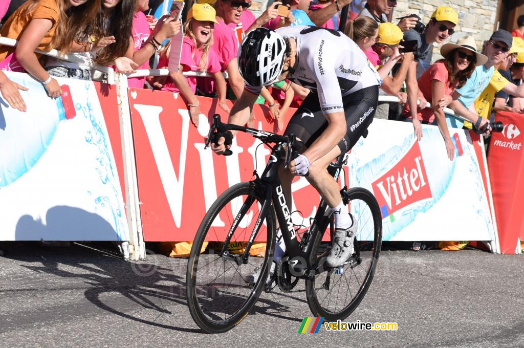 Geraint Thomas (Team Sky) op weg naar de overwinning in La Rosire