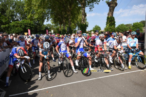 Les coureurs prêts pour le départ (723x)