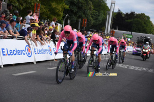 L'équipe EF Education First (686x)