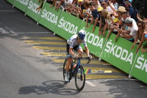 Matteo Trentin (Mitchelton-Scott), Europees kampioen, wint de etappe in Gap (821x)