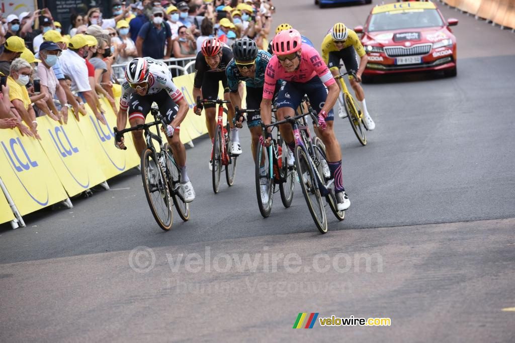 Le sprint pour la troisième place au Creusot