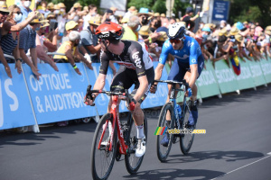 Harrison Sweeney (Lotto Soudal) & Immanol Erviti (Movistar Team) (592x)