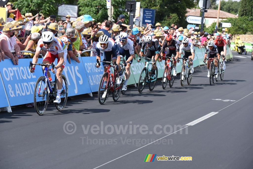 The Alaphilippe group in Nîmes