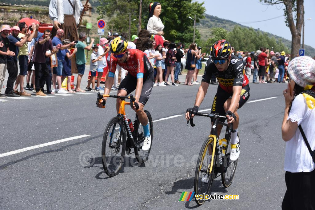 Wout van Aert (Jumbo-Visma) & Wout Poels (Bahrain Victorious) sur le Col de Puymorens