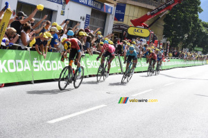 Le sprint pour la 3e place en Andorre (593x)