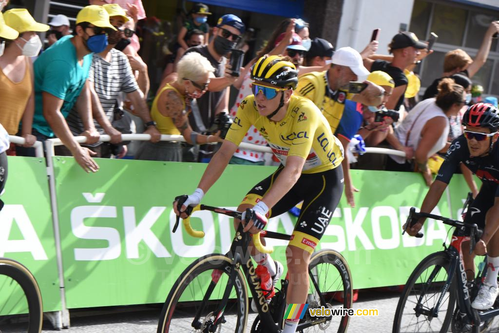 Tadej Pogacar (UAE Team Emirates) en jaune en Andorre