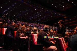 As usual, the Palais des Congrès is fully booked for the presentation of the Tour de France 2024 (6873x)