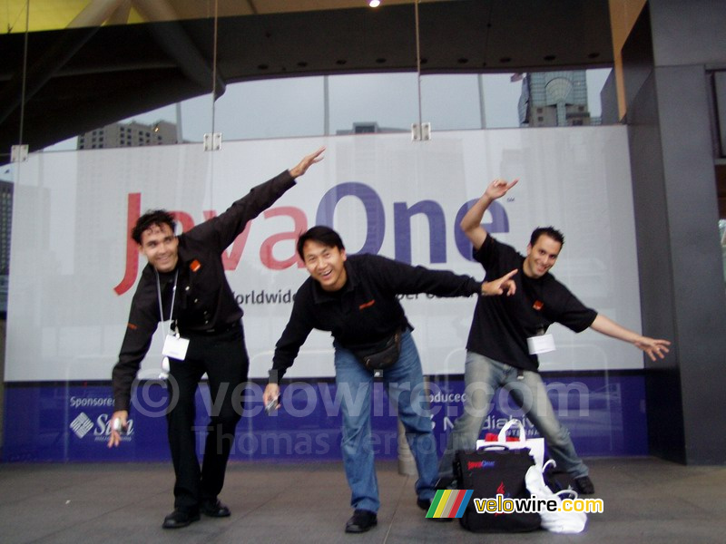 Romain, Anh & Fehmi @ JavaOne 2004