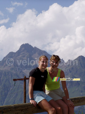 Ellen & Meggie à l'Alpe d'Huez (495x)