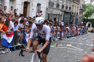 Nils Politt (Allemagne) dans la deuxième montée de la Butte Montmartre (132x)