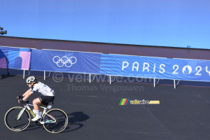 Kristen Faulkner (United States) wins the race (3) (297x)