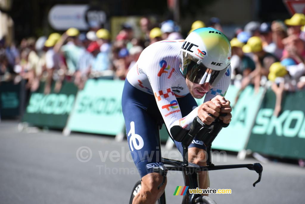 Jordan Jegat (TotalEnergies) tijdens de tijdrit Caen > Caen
