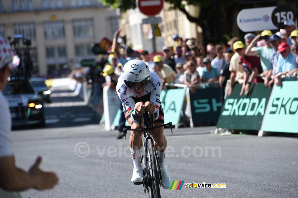 Joao Almeida (UAE Team Emirates XRG) tijdens de tijdrit Caen > Caen