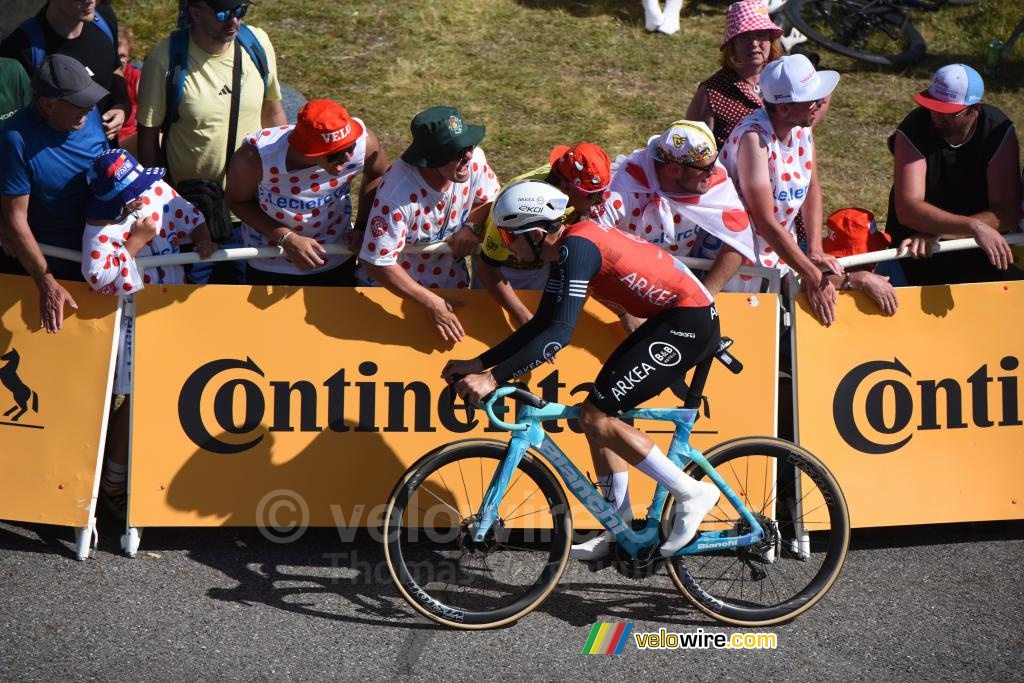 Kevin Vauquelin (Arkea-B&B Hotels) komt aan in Peyragudes