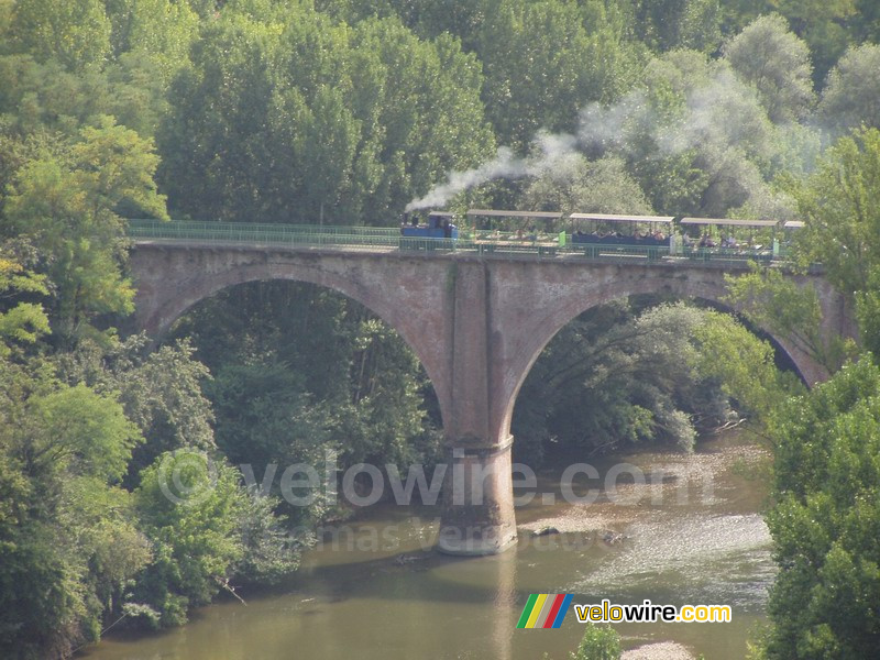 The Saint Lieux tourist train seen from Giroussens