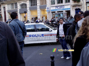Even the police came to check this out! (637x)