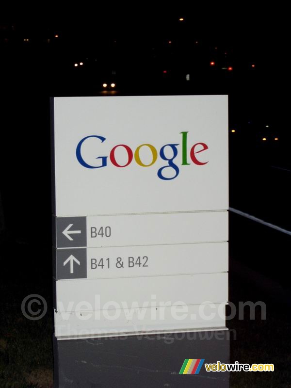 Bord bij de ingang van Google in Mountain View