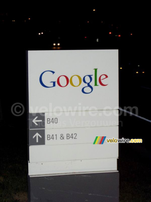 Panneau à l'entrée de Google à Mountain View (334x)