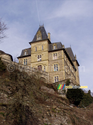 One of the historical buildings of Uzerche (317x)