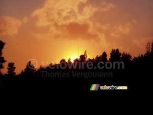 Sun set (320x)