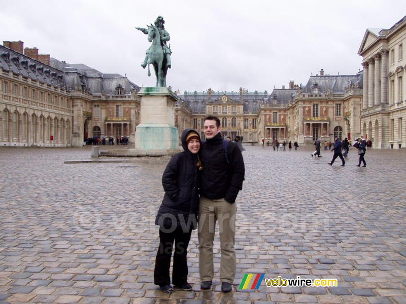 Almudena & Bas devant le Château de Versailles