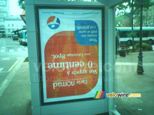 Tout est à l'envers chez Bouygues Télécom, même les pubs (298x)