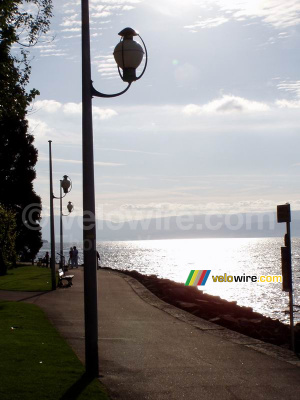The lake between Evian and Lausanne (230x)