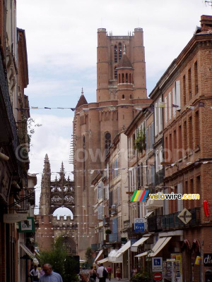 Le Basilique Sainte-Cécile (368x)