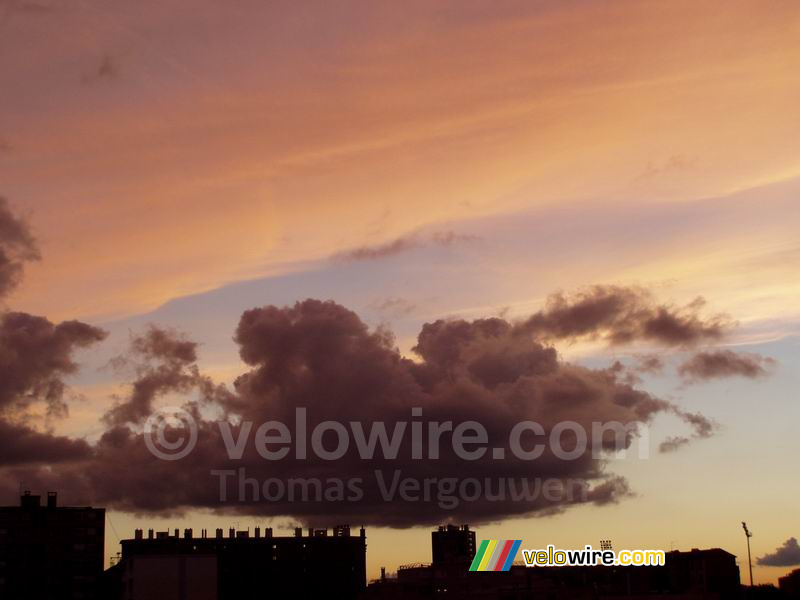 Nice clouds in Malakoff (I)