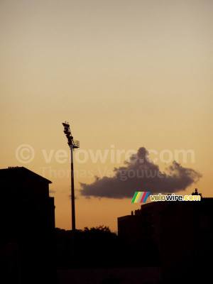 Nice clouds in Malakoff (II) (227x)