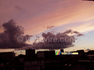Nice clouds in Malakoff (III) (233x)