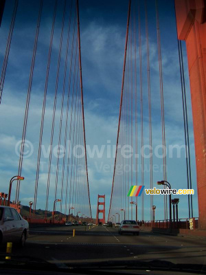 Toujours sur le Golden Gate Bridge (312x)