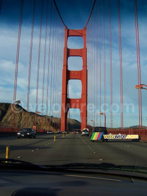 La dernière photo sur le Golden Gate Bridge (272x)