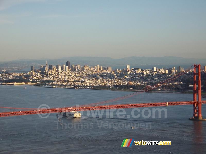 San Francisco achter de Golden Gate Bridge