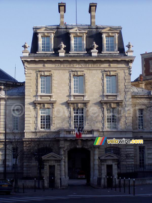 Une jolie caserne de pompiers (255x)