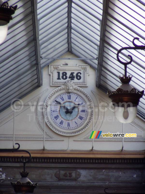 L'horloge du Passage Jouffroy - qui date donc de 1846 (514x)