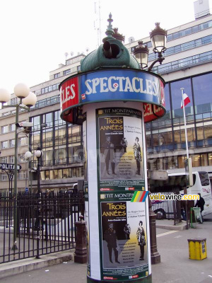 Une colonne Morris typique (683x)